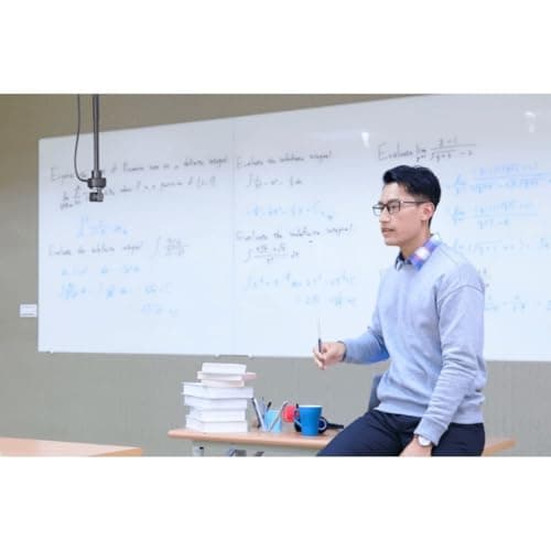 OBSBOT Tiny 2 4K Webcam image