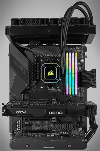 Corsair Vengeance RGB RT White / Black DDR4-3600 CL18 32GB (4x8GB) image