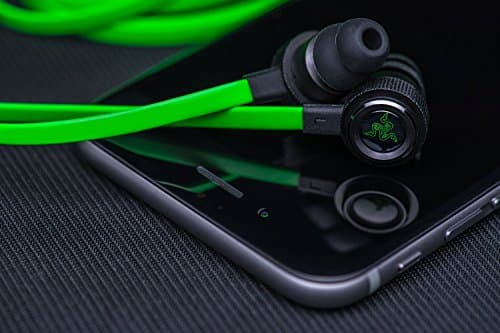 Razer Hammerhead Pro v2 Closed In-Ear Headset with Microphone image