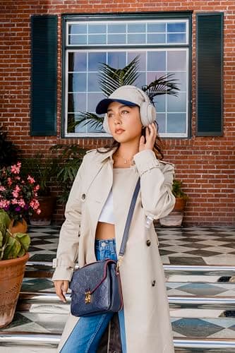 Sony WH1000XM4 Closed Silver Headphones image