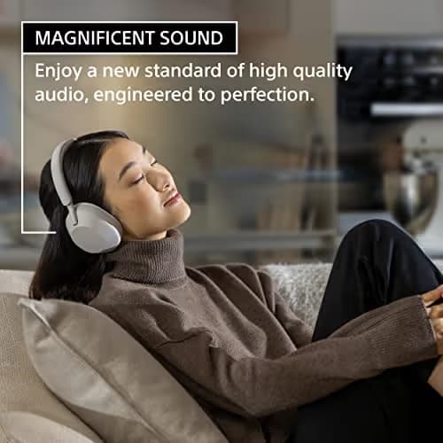 Sony XM5 Closed-Back Silver Headphones image