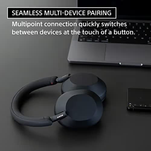 Sony XM5 Closed-Back Silver Headphones image