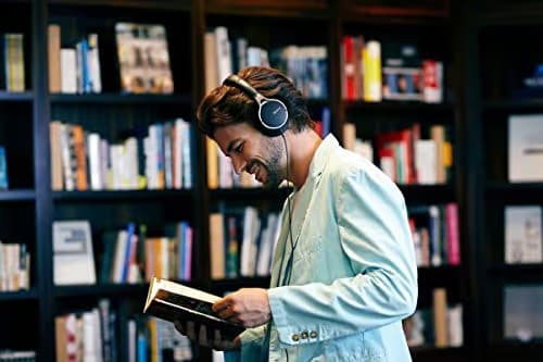 Sony MDR10RBLK Closed Headphones image