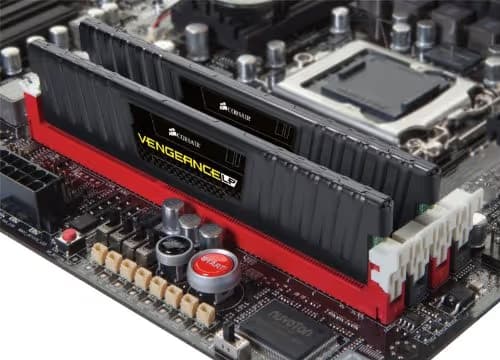Corsair Vengeance LP Black / Yellow DDR3-1600 CL9 16GB (2x8GB) image