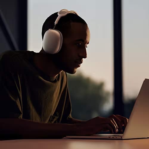 Apple AirPods Max Wireless Closed Headphones image
