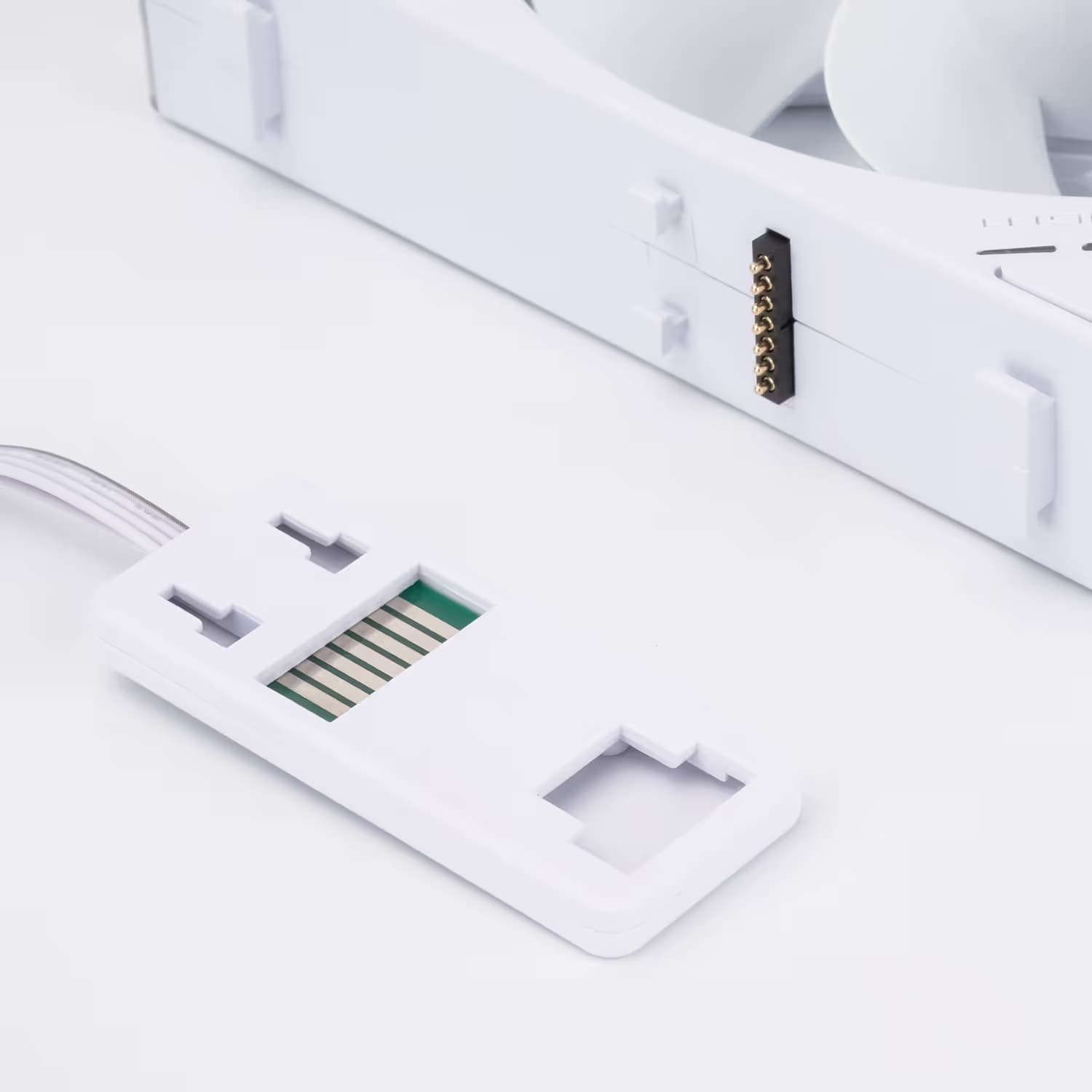 Thermalright TL-M12QRW X3 120mm White ARGB PWM Pack of 3 image