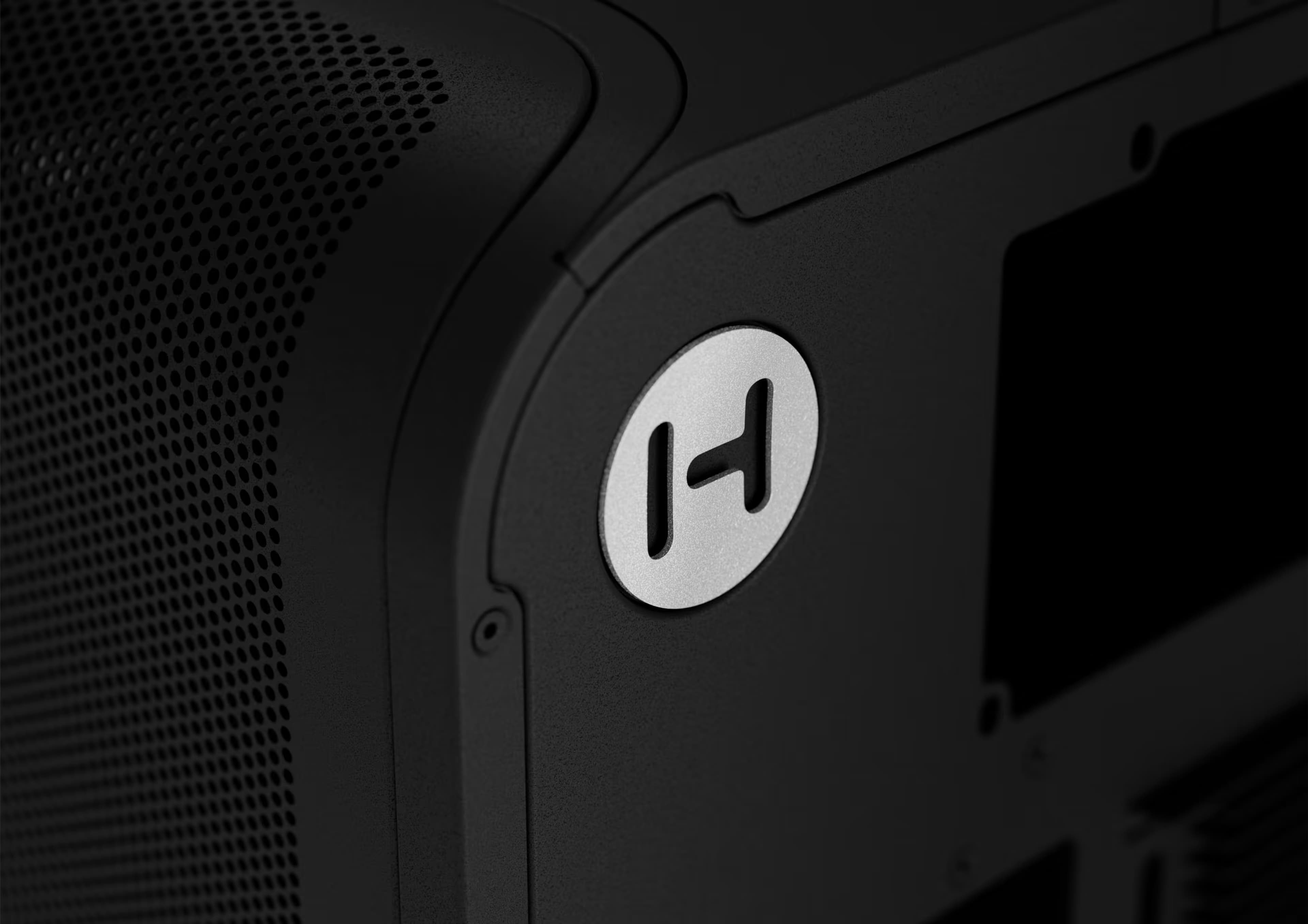 HYTE X50 Air ATX Mid Tower Black Mesh Side Panel, USB 3.2 Gen 2x2 Type-C, USB 3.2 Gen 1 Type-A image