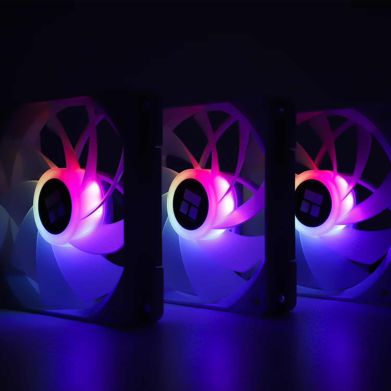 Thermalright TL-C12RW-S X3 120mm White PWM ARGB Pack of 3 image