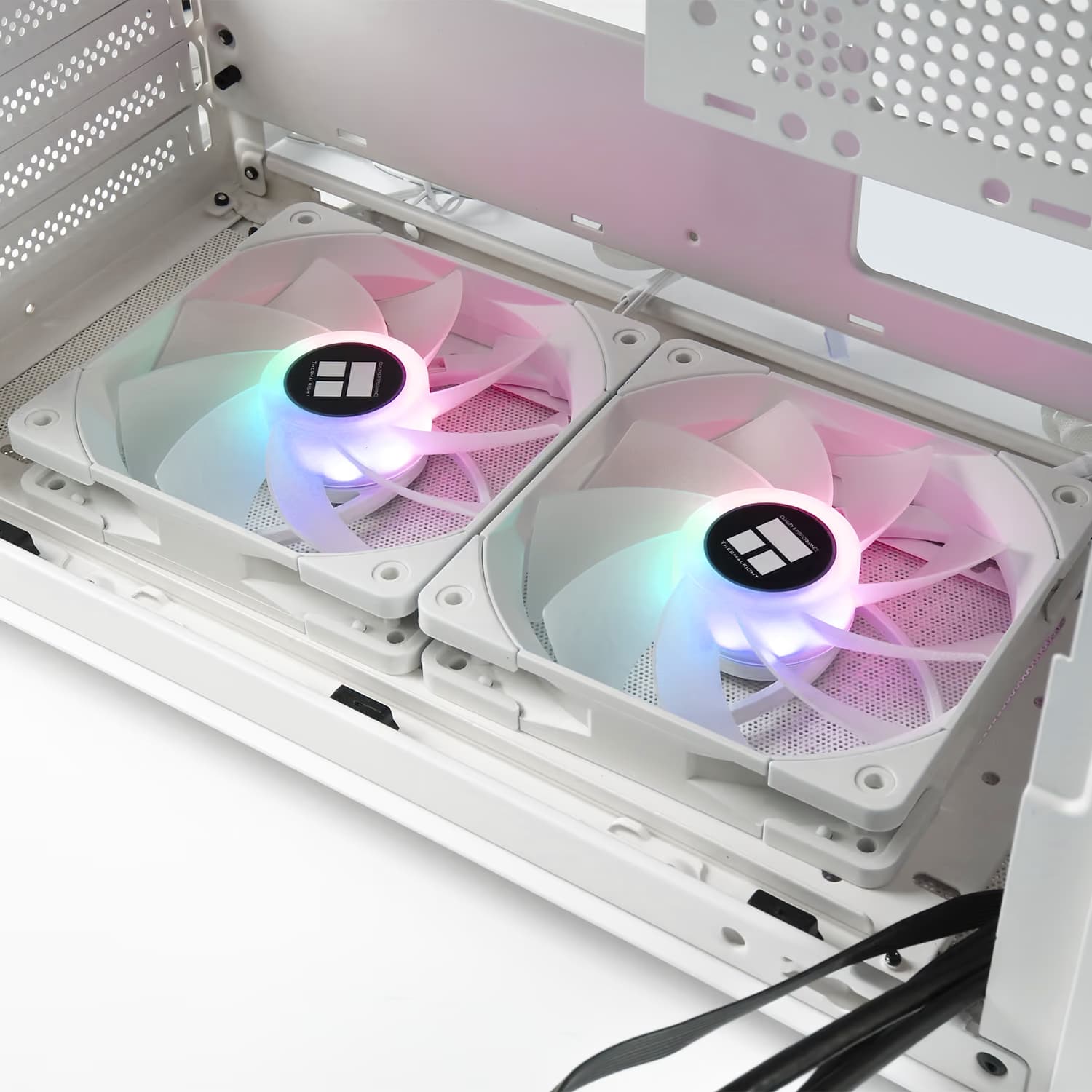 Thermalright TL-C12RW-S X3 120mm White PWM ARGB Pack of 3 image