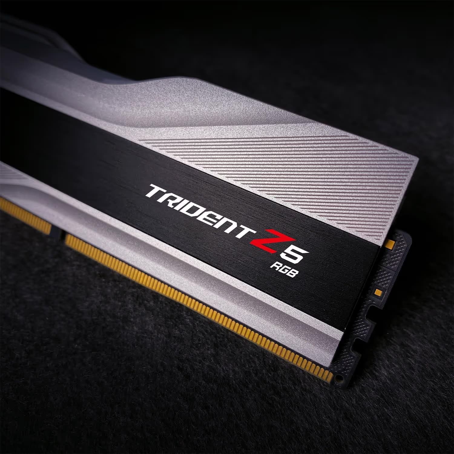 G.Skill Trident Z5 RGB Metallic Silver DDR5-6400 CL32 32GB (2x16GB) image