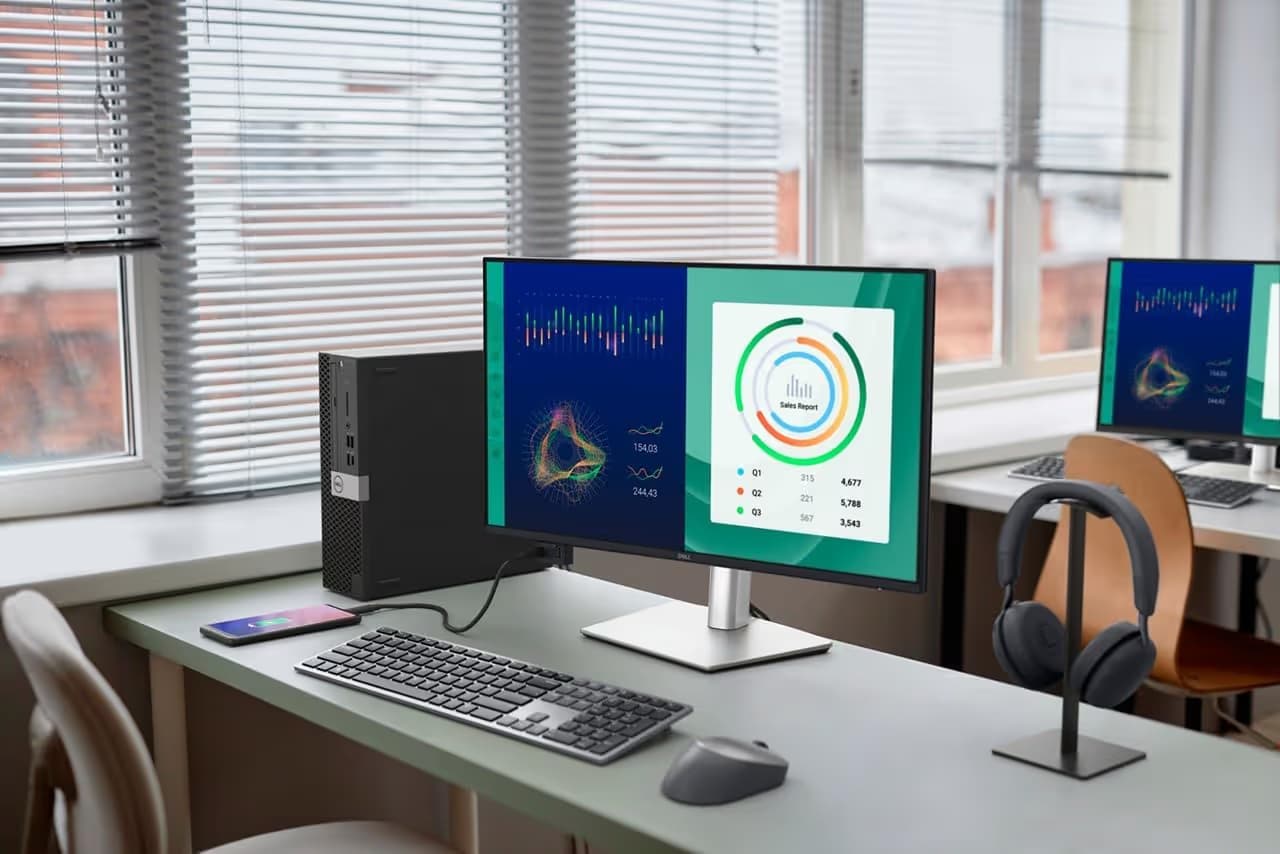 Dell Pro 24 Plus QHD Monitor - P2425D image