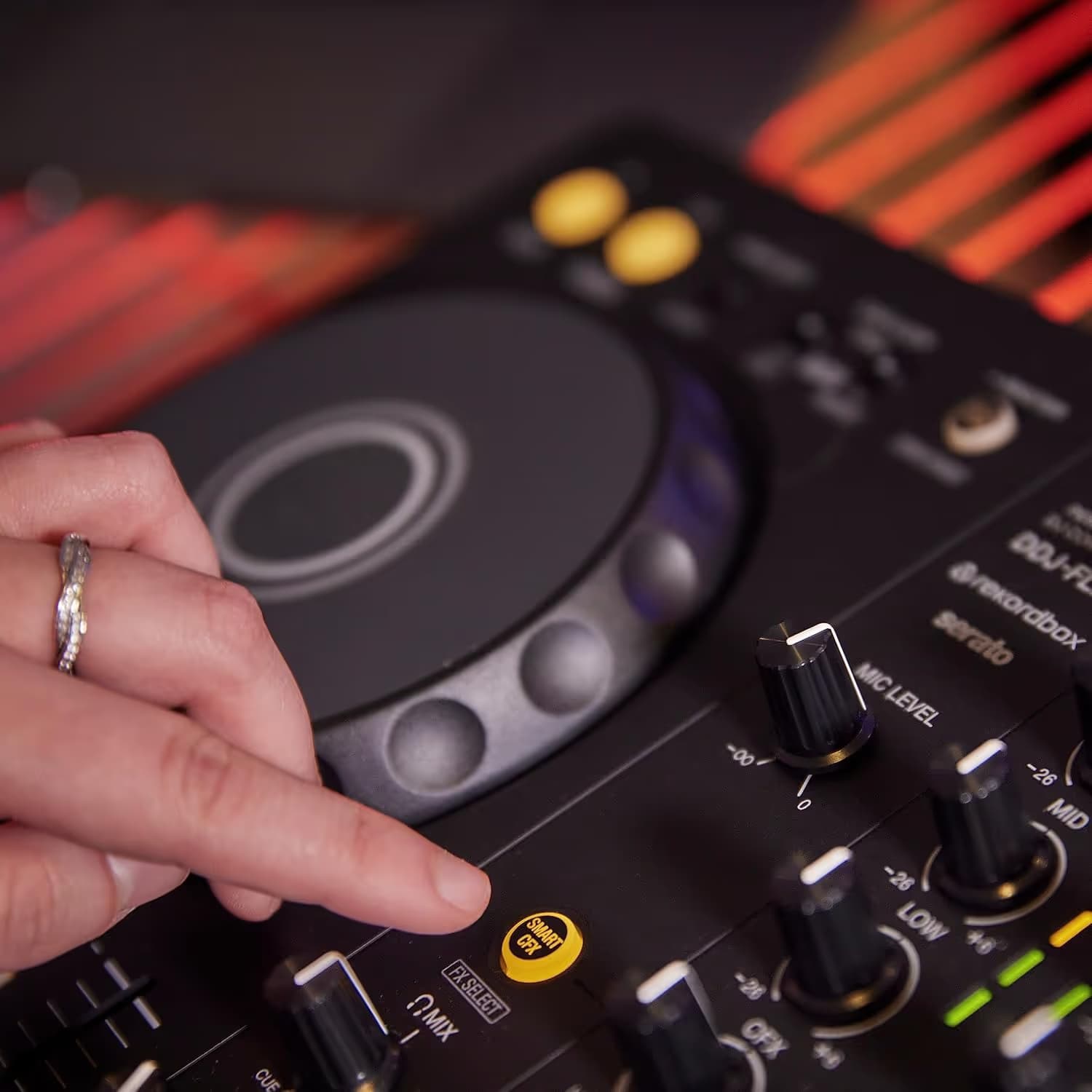 Pioneer DJ - DDJ-FLX4 image
